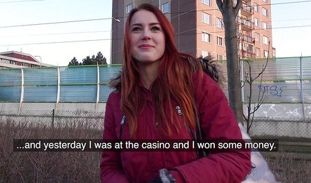 Подснял красивую пражскую чиксу на улице и за деньги отодрал дома