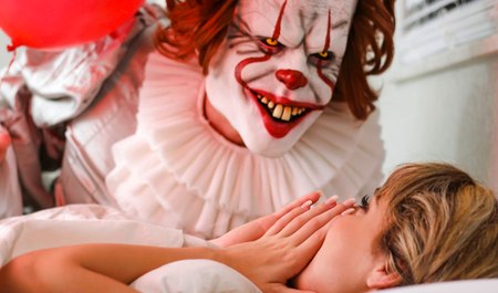 Порно пародия на фильм Кинга - Оно