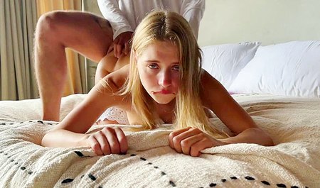 Привел домой девушку для секса, а так подломила телефон и деньги