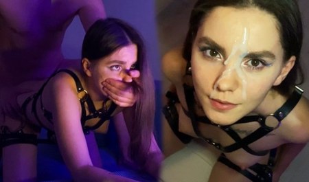 Скромная подруга нарядилась в БДСМ и развела товарища на домашнее порно