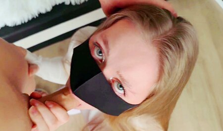 Трахни симпатичную девицу и доставь ей удовольствие заодно!