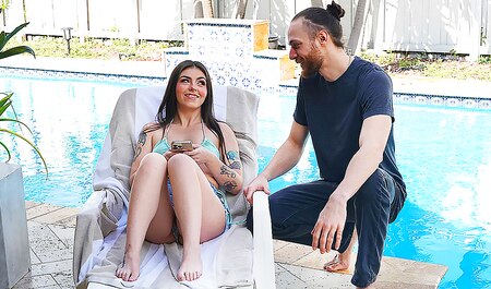 По жаре работать нет сил - только трахаться!...