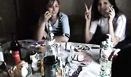 Групповуха в общаге по желанию именинницы