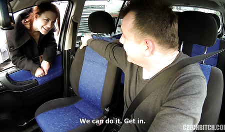 Пассажирка такси рассчиталась с водителем натурой